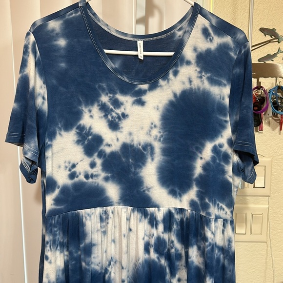 Longyaun Tie Dye Dress - Picture 4 of 5